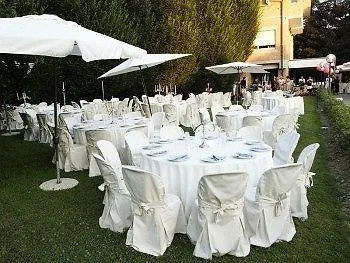 Il Cascinalenuovo מלון אסטי
