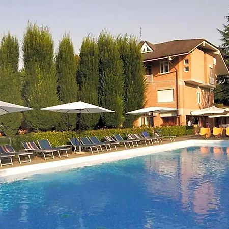 Hotel Il Cascinalenuovo Asti