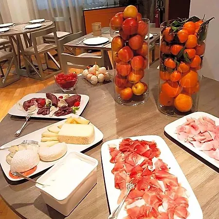 Hotel Il Cascinalenuovo