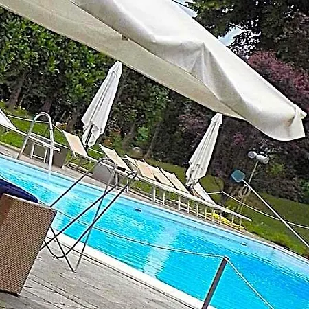 Hotel Il Cascinalenuovo