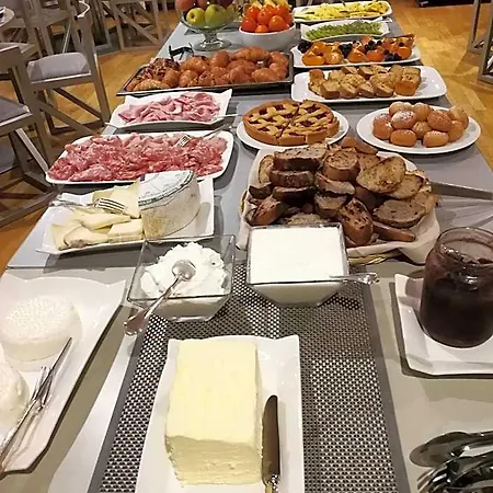 Il Cascinalenuovo 2* Asti